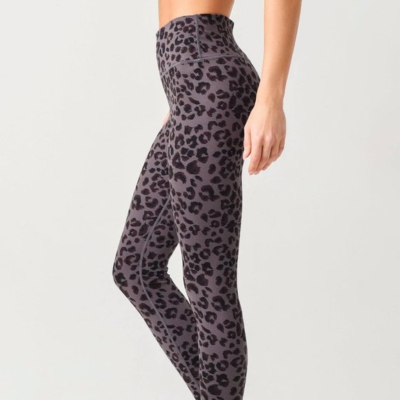 GAPFIT High Rise Dry Wicking Compression Cropped Leggings Size Small Petite - Picture 6 of 6